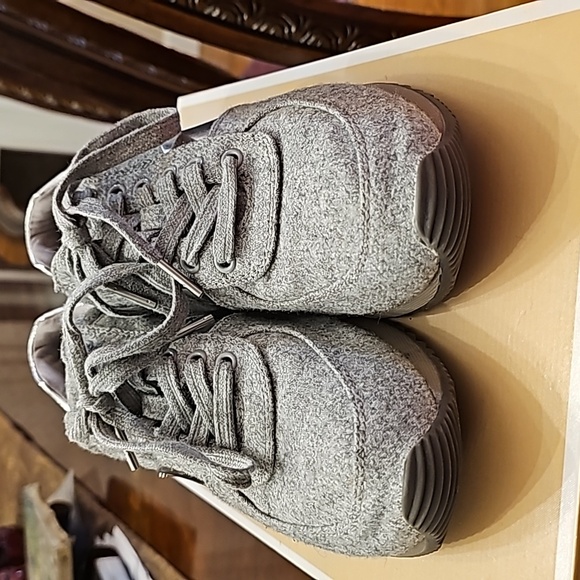 MICHAEL KORS ALLIE TRAINER FLANNEL SNEAKERS 8M - Picture 5 of 10